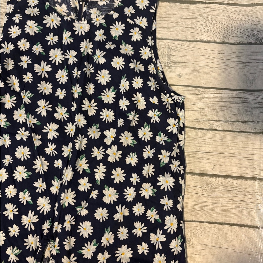 Floral Sleeveless Top - navy and White - Picture 4 of 5